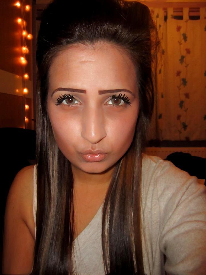 25P Rich asain girl From Solihull British