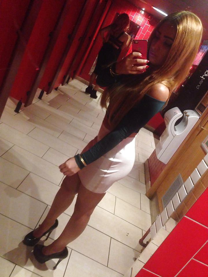 25P Rich asain girl From Solihull British