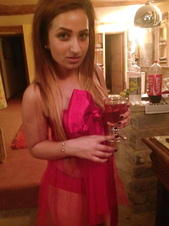 25P Rich asain girl From Solihull British