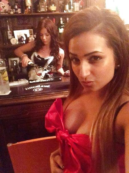 25P Rich asain girl From Solihull British