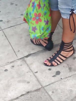 21P FEET SEEN IN THE STREET, PUBLIC PLACES... 2013