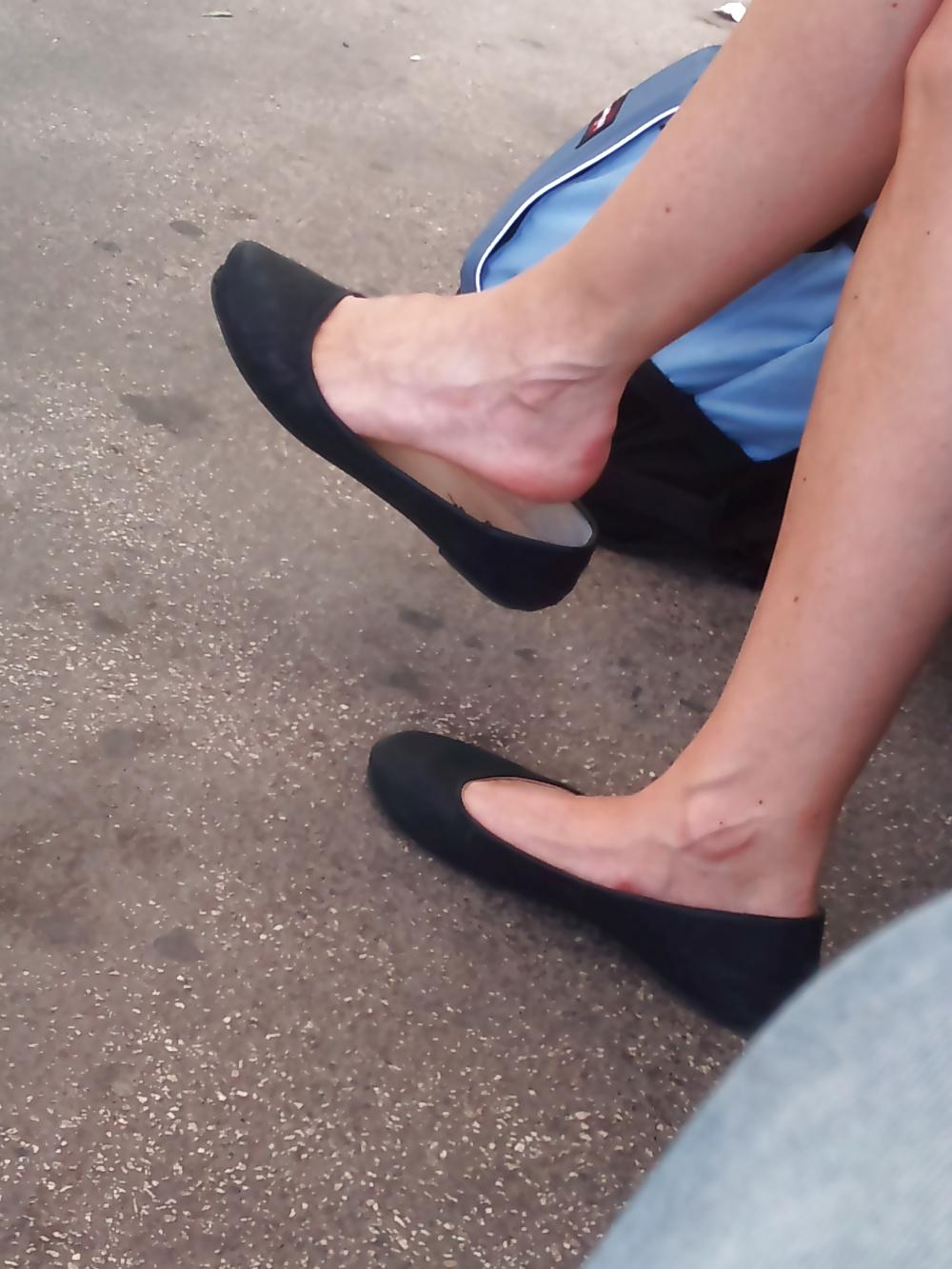 12P FEET SEEN IN THE STREET, PUBLIC PLACES... 2012