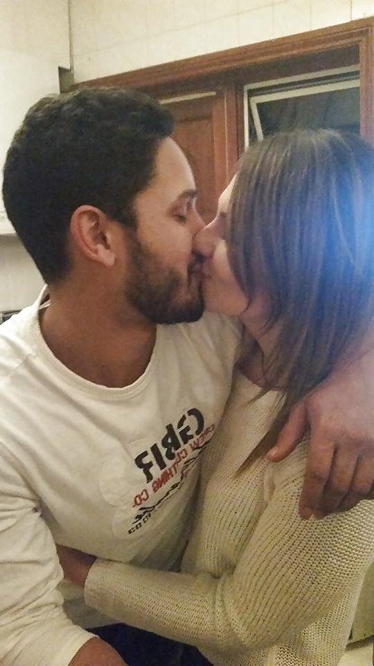 25P TURKISH MUSLIM SLUTS THAT LOVE HINDU COCK
