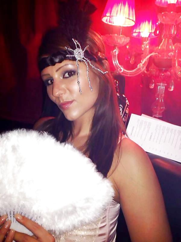 25P TURKISH MUSLIM SLUTS THAT LOVE HINDU COCK