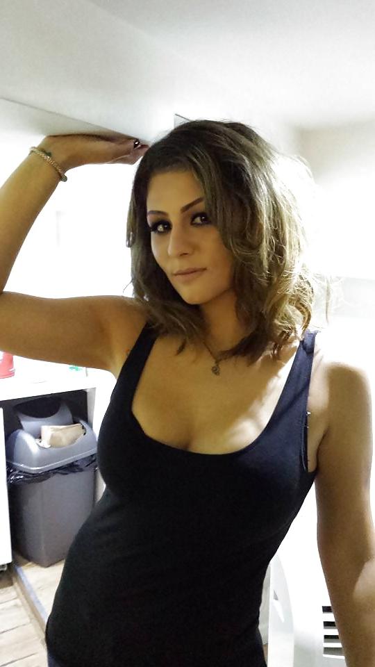 25P TURKISH MUSLIM SLUTS THAT LOVE HINDU COCK