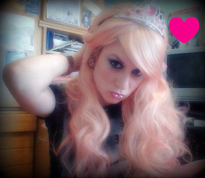 9P Cute redhead teen gothic