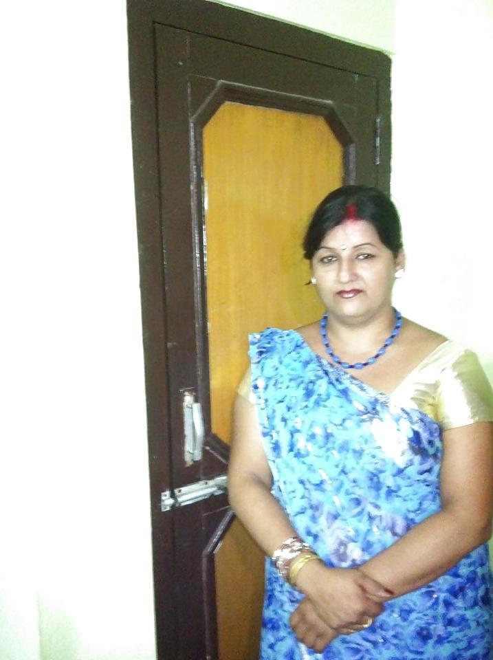25P Sexy mature BBW nepali aunty  SARALA PANDEY