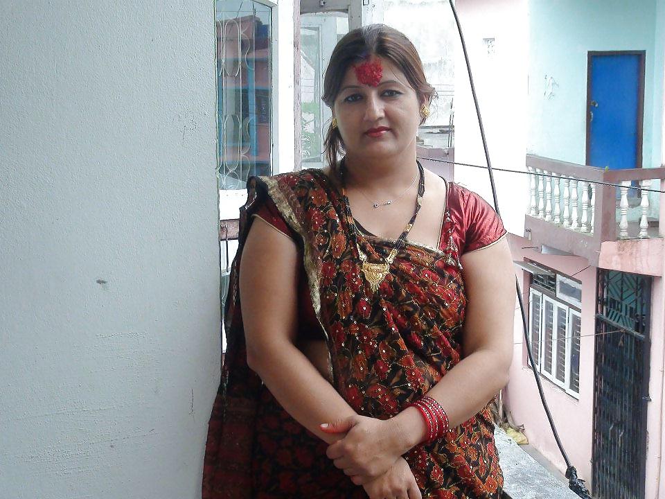 25P Sexy mature BBW nepali aunty  SARALA PANDEY