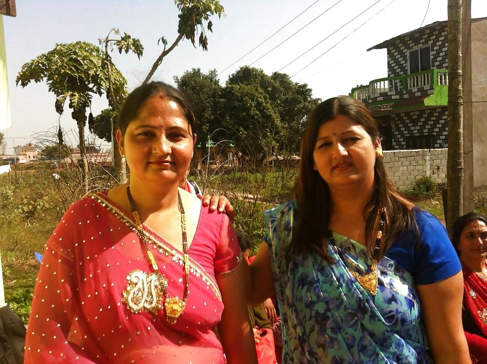 25P Sexy mature BBW nepali aunty  SARALA PANDEY