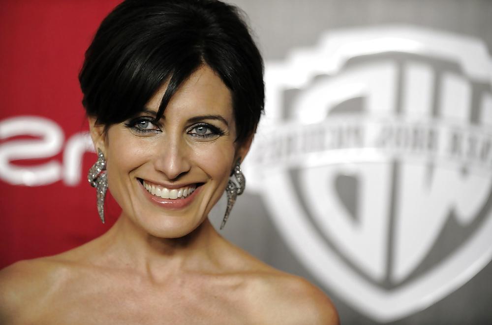 25P Lisa Edelstein aka Dr. Lisa Cuddy 9th