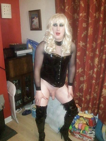 19P Sexy tranny slut Vicky