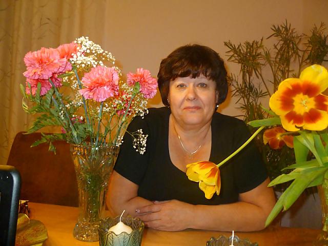 25P Valentina Nickel BBW Russian Granny