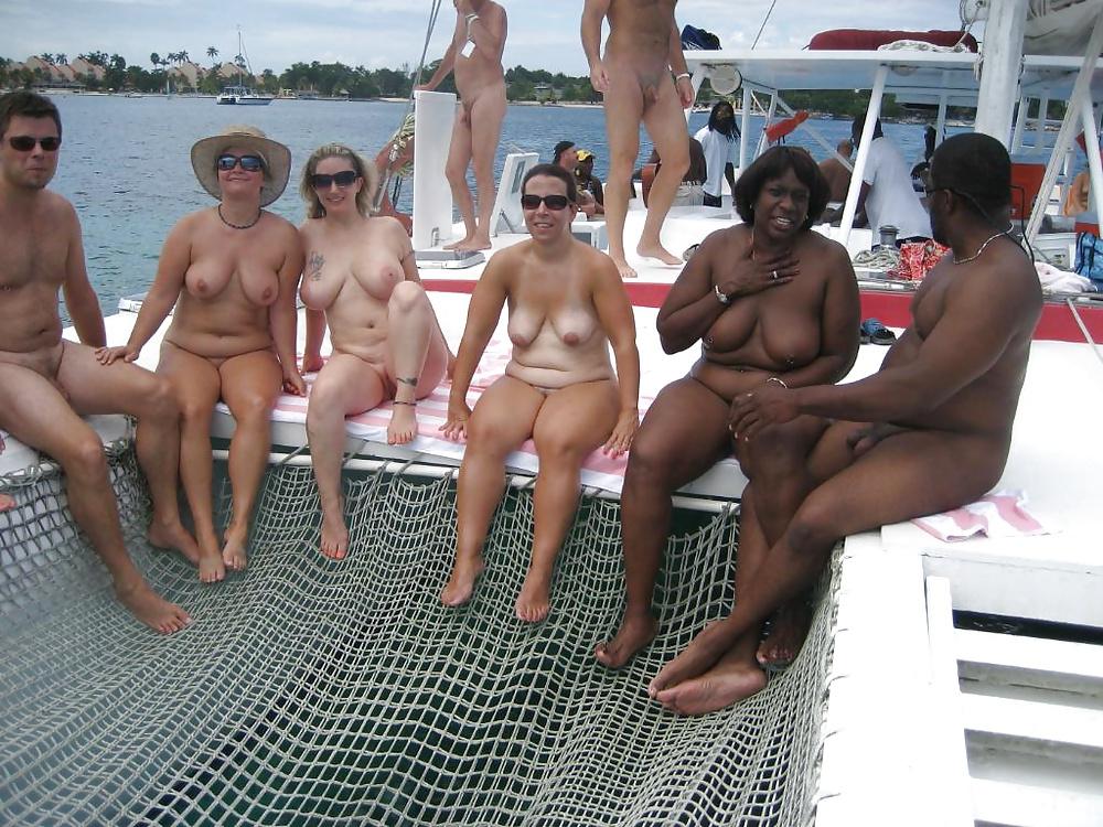 25P Black Exhibitionists Set 7
