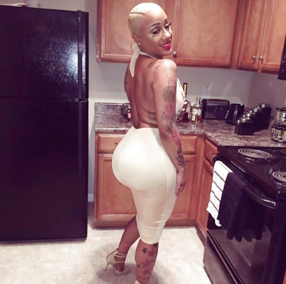 7P ITS JUST SUMTHIN ABOUT ASS IN THE KITCHEN VOL.42