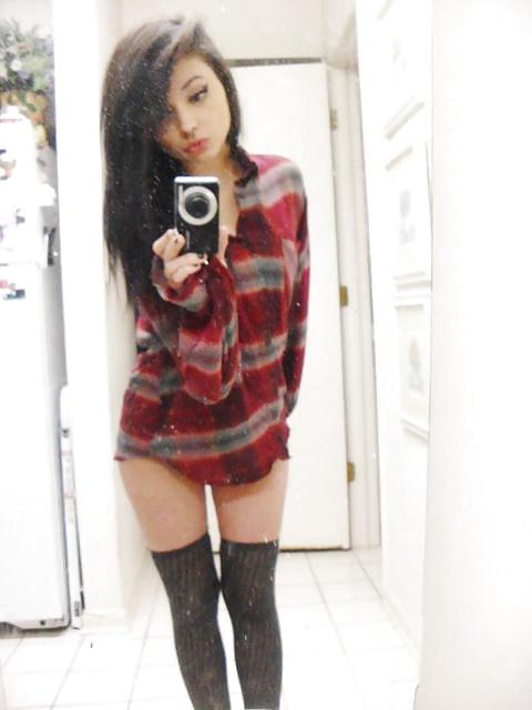 10P Sexy Asian Teen (non-porn)