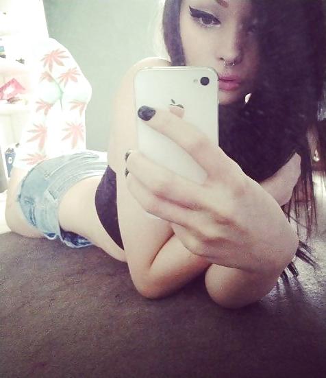 10P Sexy Asian Teen (non-porn)