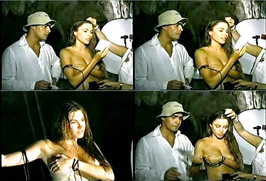 14P Sofia Vergara showing huge ass & cleavage in a white bikini