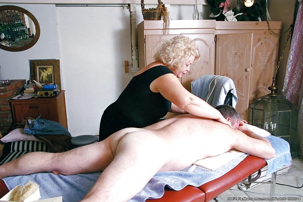 25P Blonde BBW granny Erica