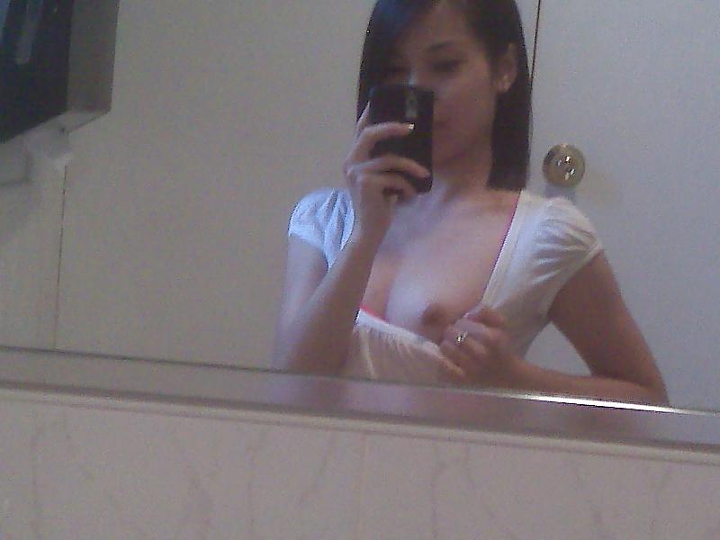 25P Sexy Asian Women
