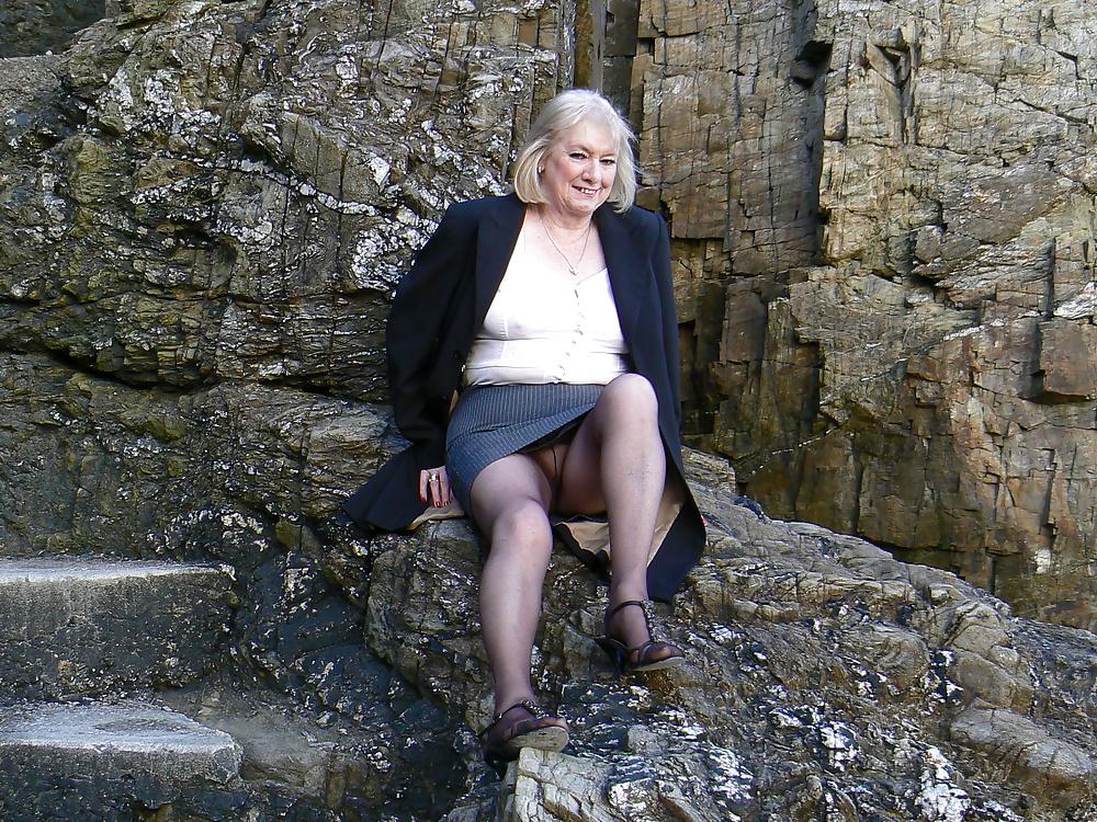 25P Taking a look up grannies skirt