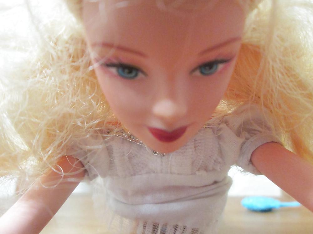 22P Classic blond Barbie, softcore