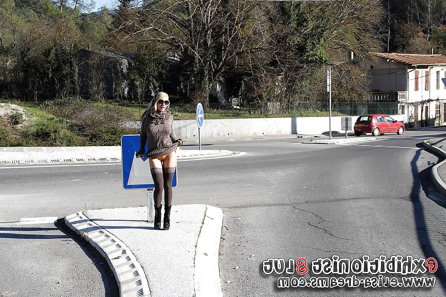 10P Flashing in public near Nice