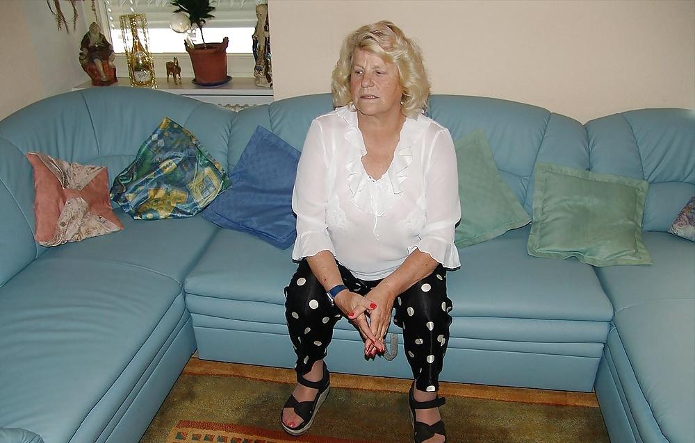22P Blonde BBW granny