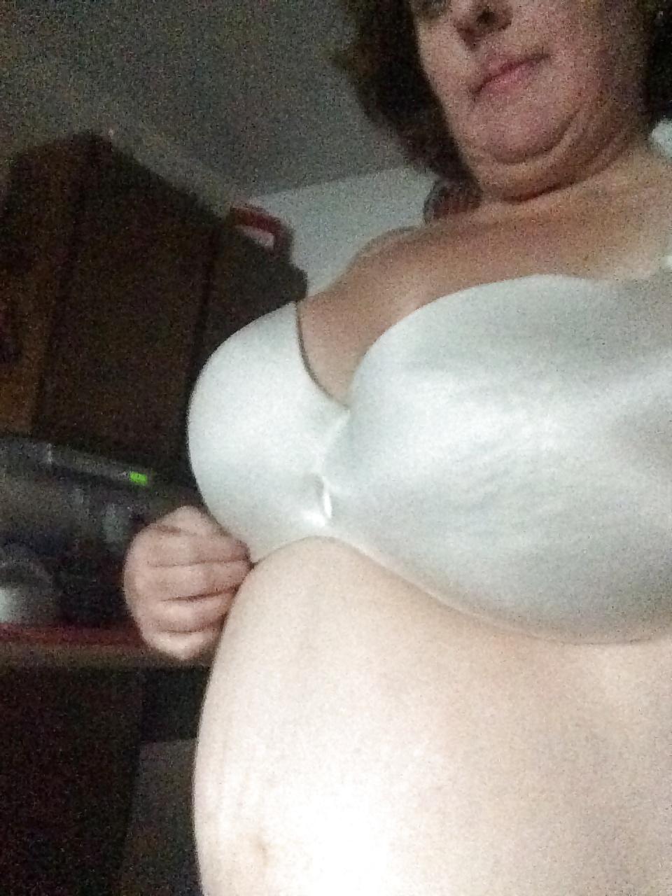 4P Public Nipple Display??
