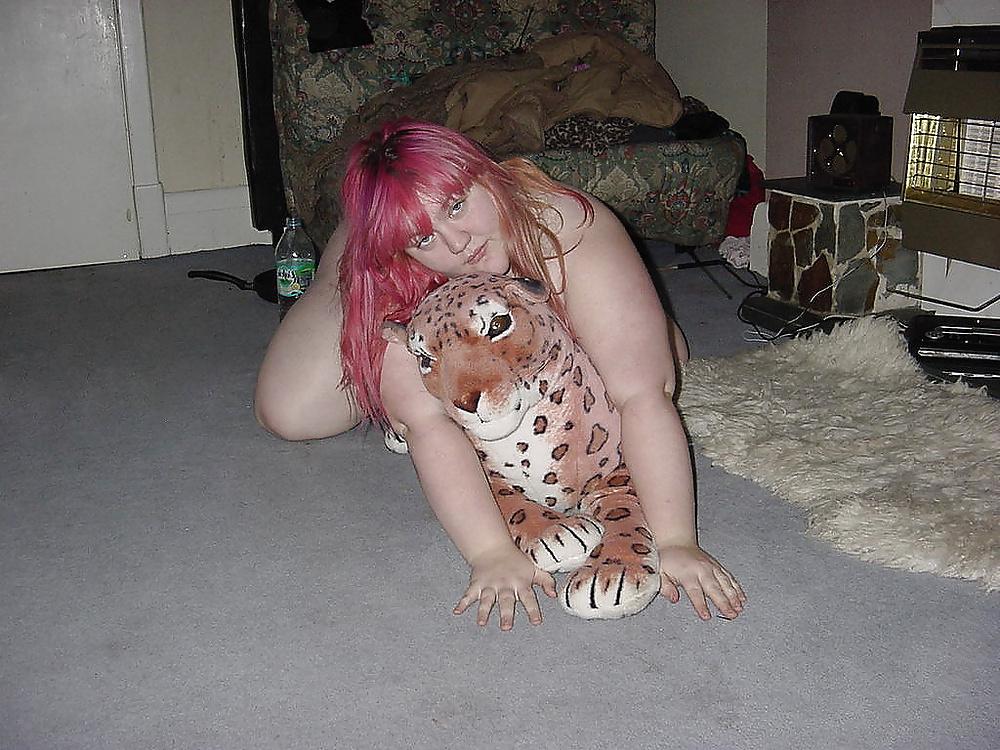 23P Tim Tess 33 Teenage BBW and her stuffed toys etc.