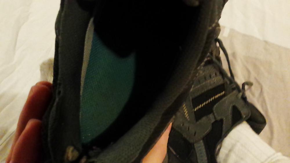 17P Fuck sneaker wanking dirty smelly socks cumshot on sox