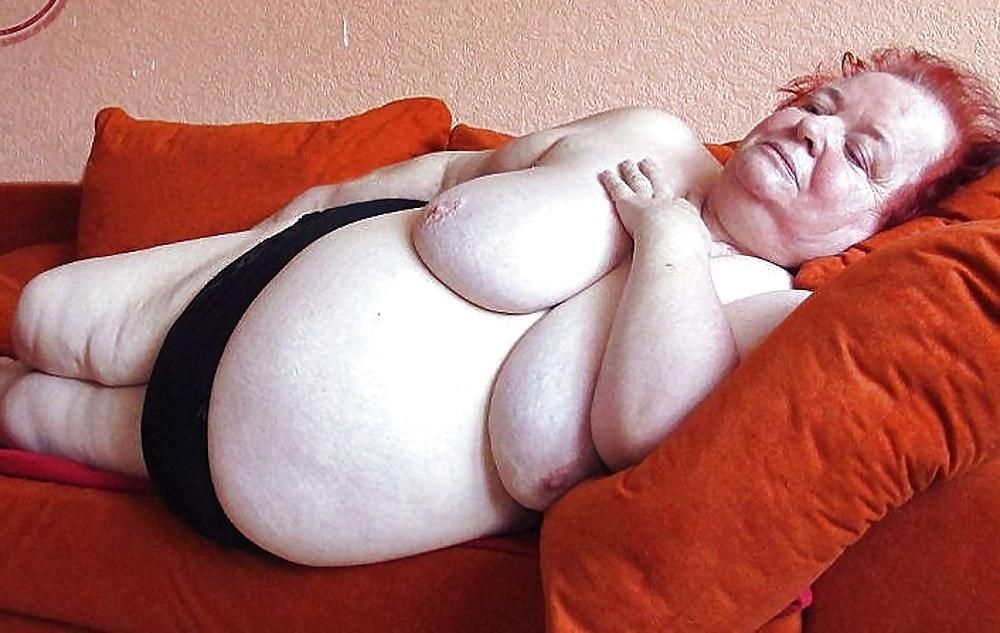 25P Grannies BBW Matures #106
