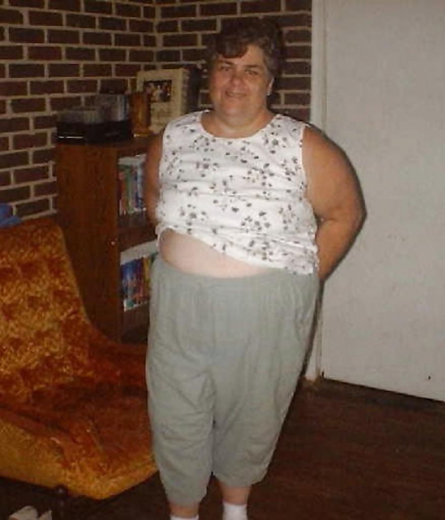 25P Grannies BBW Matures #106