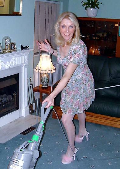25P Mature leggy lady models white ffs