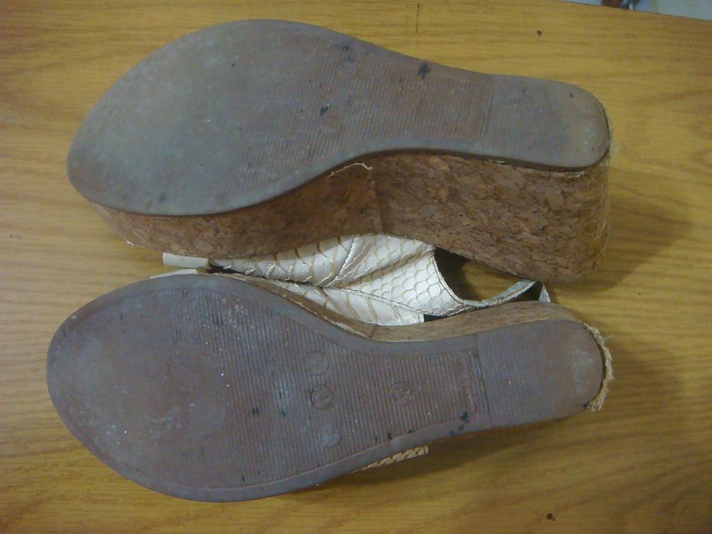 25P Sandalia croco branca anabela de cortica Syilo Perfeito
