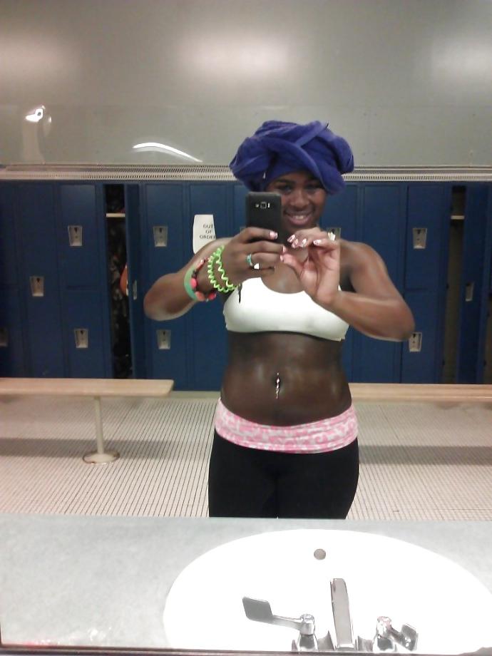 25P Hot black girl from Pittsburg