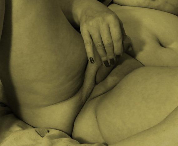 14P Artistic mature BBW