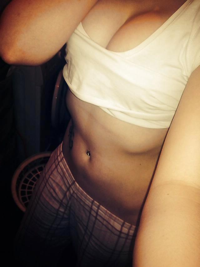 25P attention Seeker slut west midlands exposed Nudes British