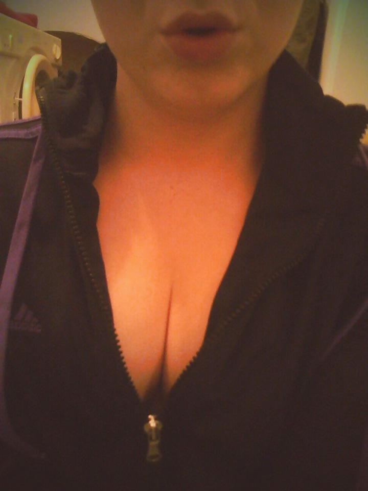 25P attention Seeker slut west midlands exposed Nudes British
