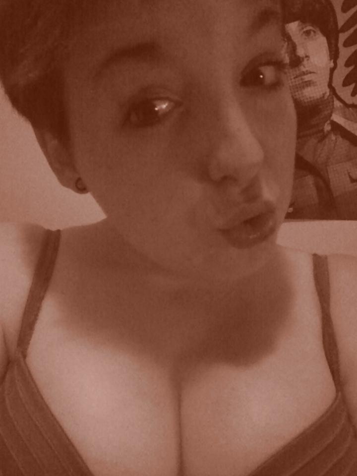 25P attention Seeker slut west midlands exposed Nudes British