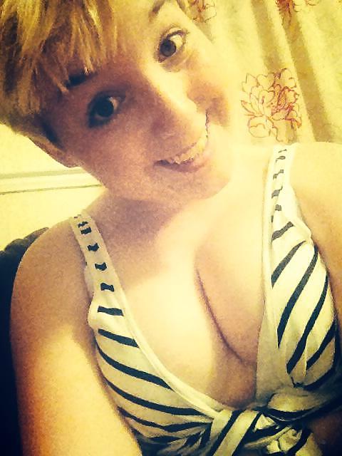 25P attention Seeker slut west midlands exposed Nudes British