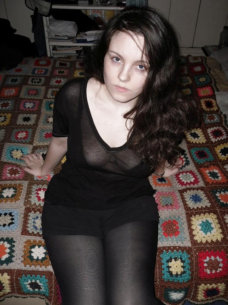 25P Cutie shows us her dark side