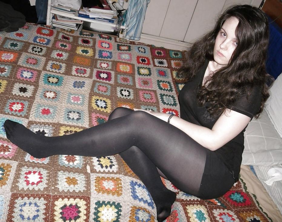25P Cutie shows us her dark side