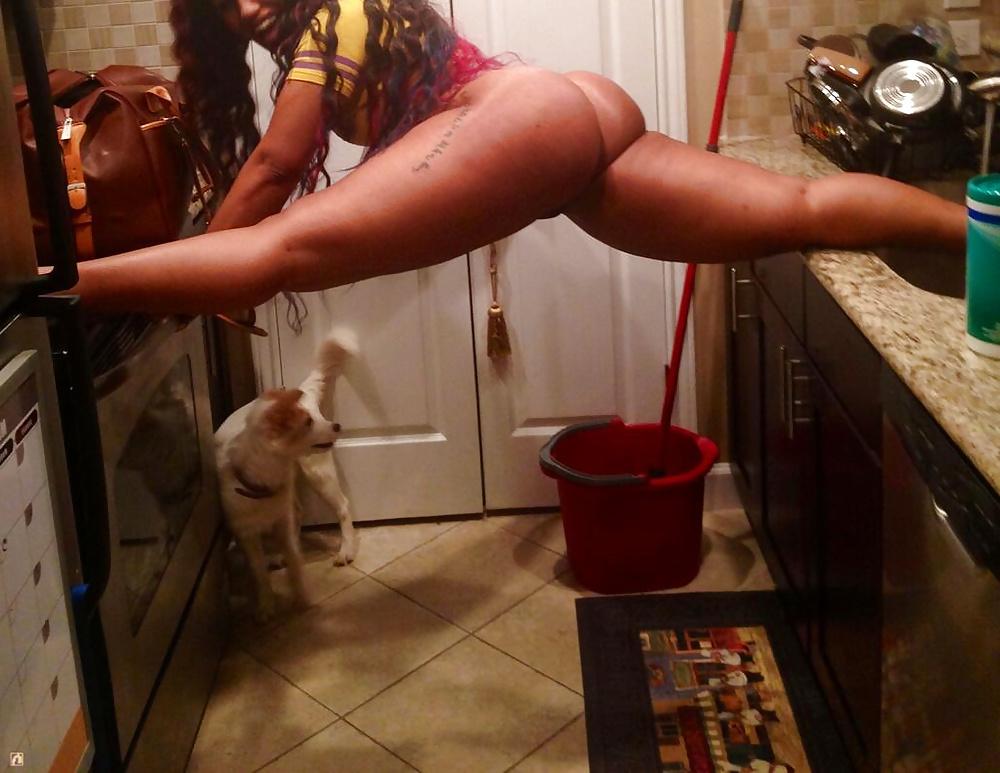 7P ITS JUST SUMTHIN ABOUT ASS IN THE KITCHEN VOL.43