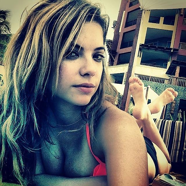 9P Sexy Ashley Benson Heels Fuesse - feet