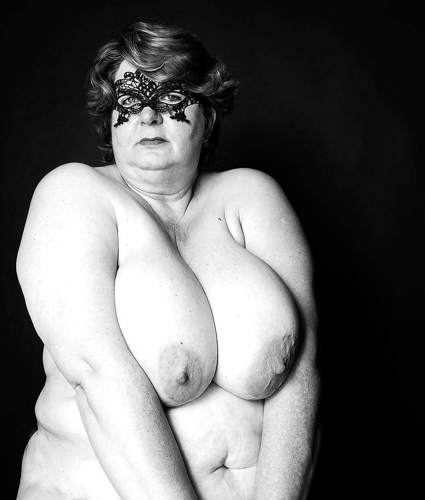 11P Bbw granny