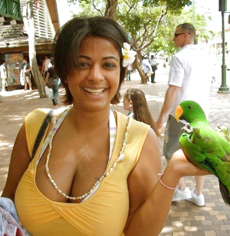 25P Big Asian Boobs -Big Asian Tits 2