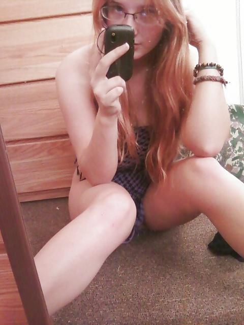 25P Redhead teen loves to take pictures