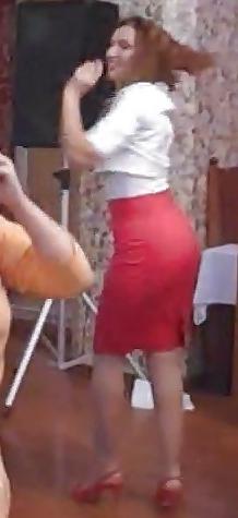 4P My bad girl is dancing