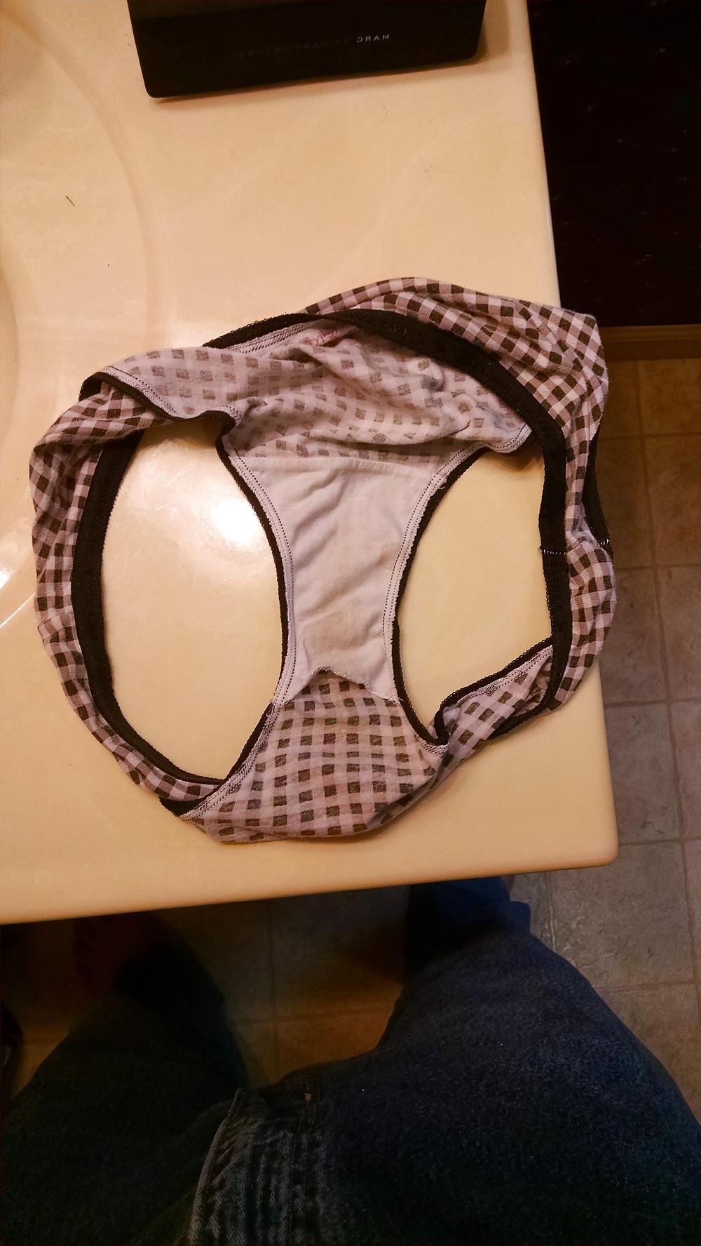8P Wouldn't be my SIS's panties or NOT me nieces