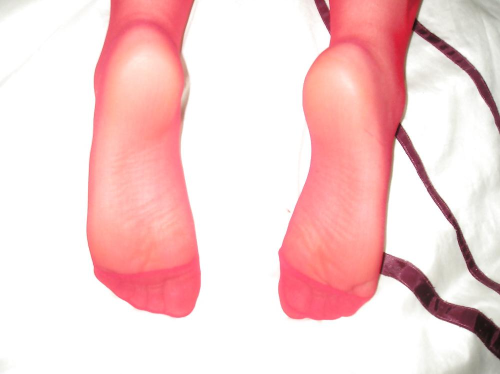 25P My girlfriend Tasha wearing red tights pantyhose heels